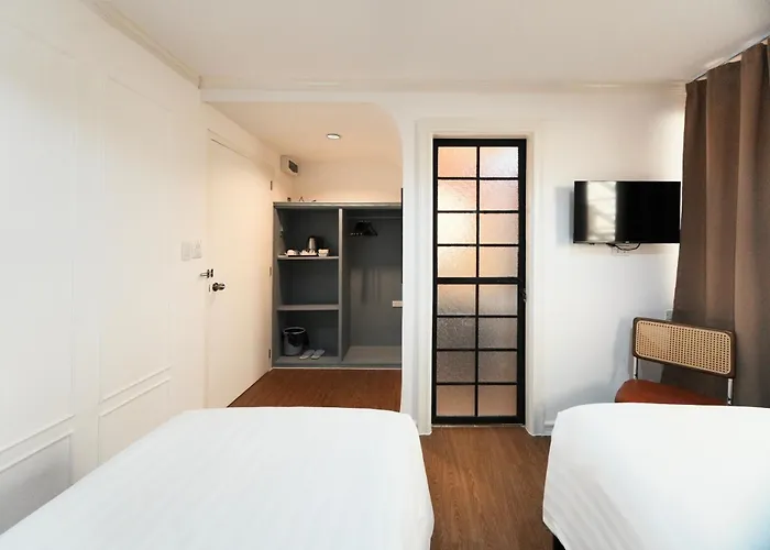 Maximo House Hotel 2*